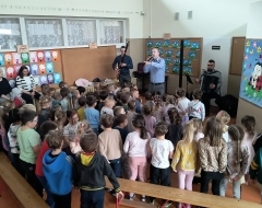 d46d00af-0144-4ab9-9d09-59dfc4af4210 (1)